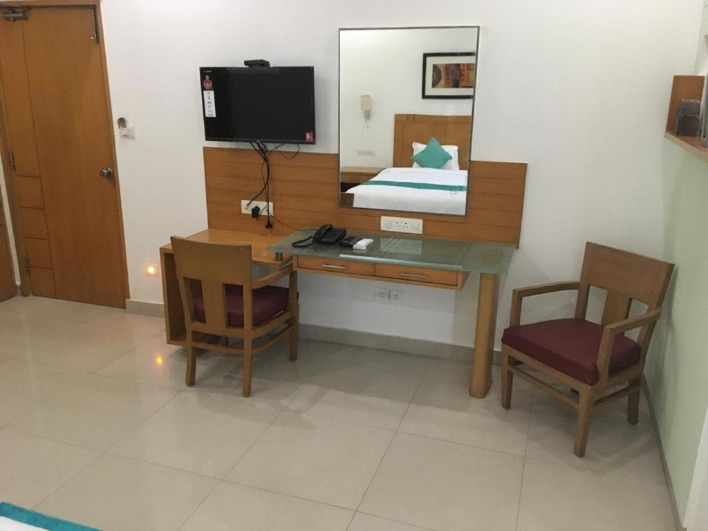 Fabhotel A&M - Nr Lv Prasad Institute, Banjara Hills Hyderabad Eksteriør billede