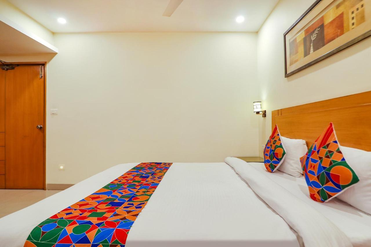 Fabhotel A&M - Nr Lv Prasad Institute, Banjara Hills Hyderabad Eksteriør billede