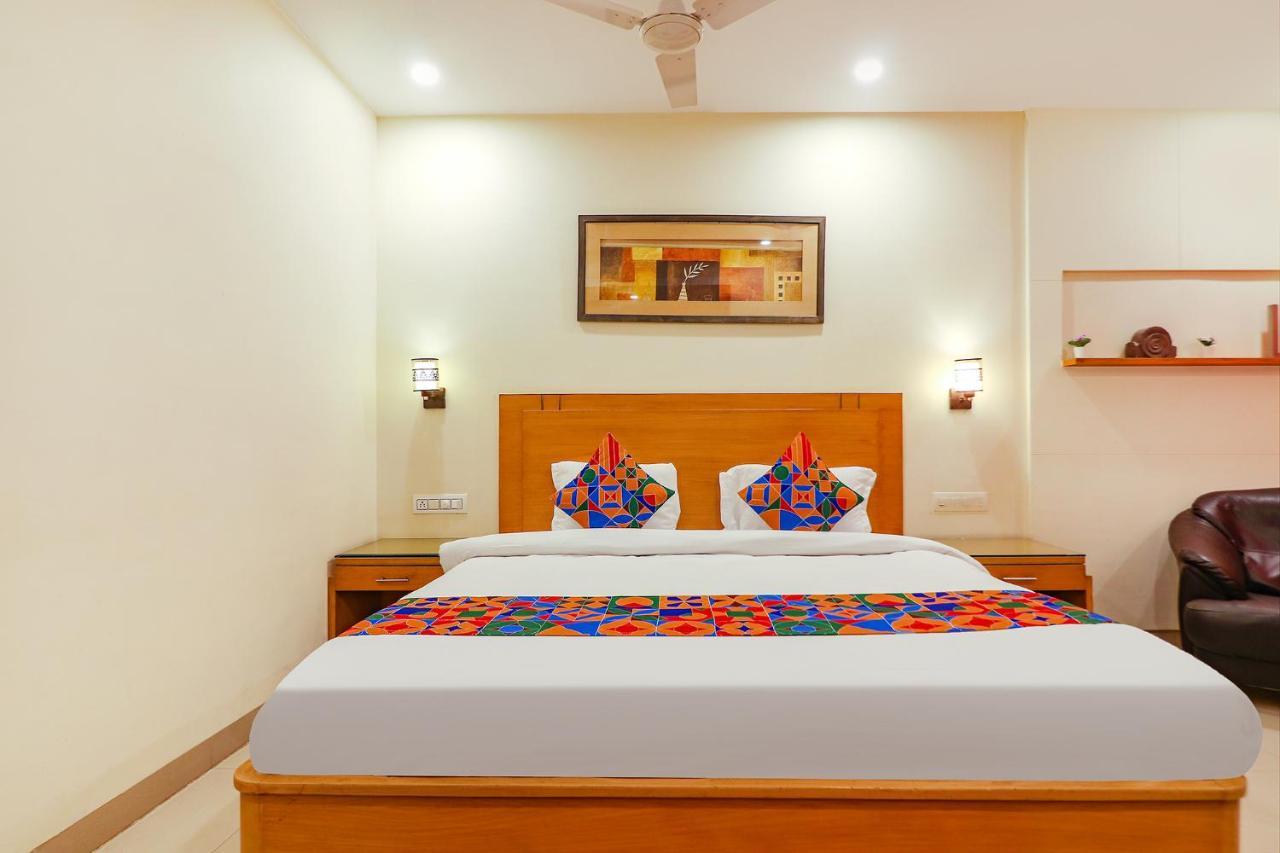 Fabhotel A&M - Nr Lv Prasad Institute, Banjara Hills Hyderabad Eksteriør billede
