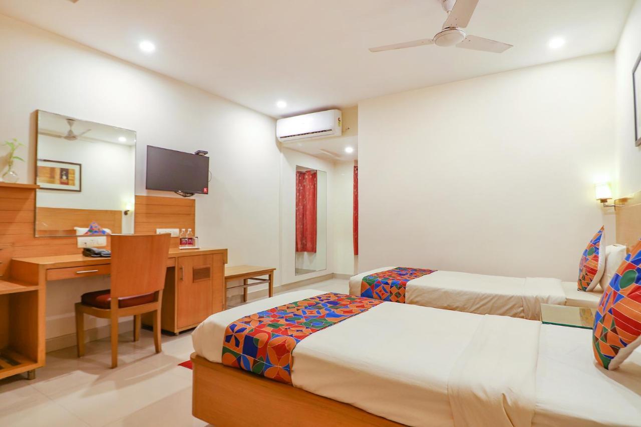 Fabhotel A&M - Nr Lv Prasad Institute, Banjara Hills Hyderabad Eksteriør billede