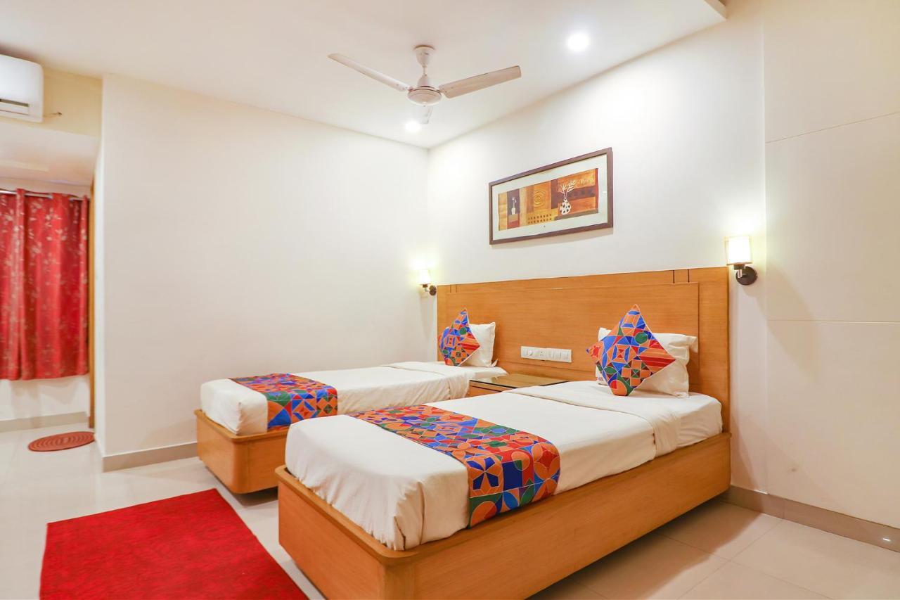 Fabhotel A&M - Nr Lv Prasad Institute, Banjara Hills Hyderabad Eksteriør billede